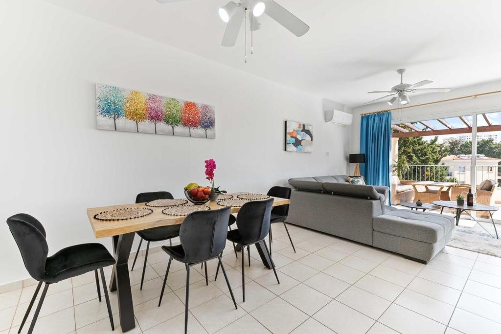 Penthouse Carina Leilighet Paphos Eksteriør bilde