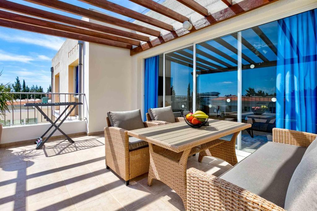 Penthouse Carina Leilighet Paphos Eksteriør bilde