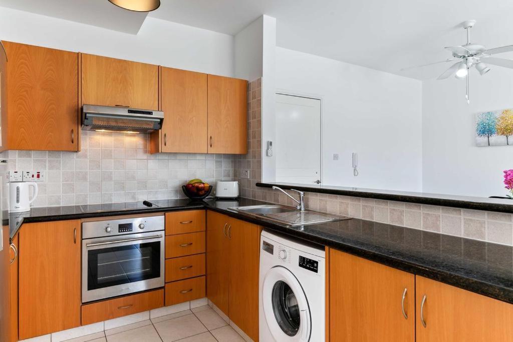 Penthouse Carina Leilighet Paphos Eksteriør bilde